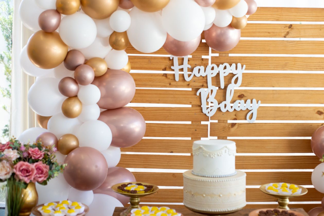 Creative Ways to Mix Balloons with Your Party Decorations